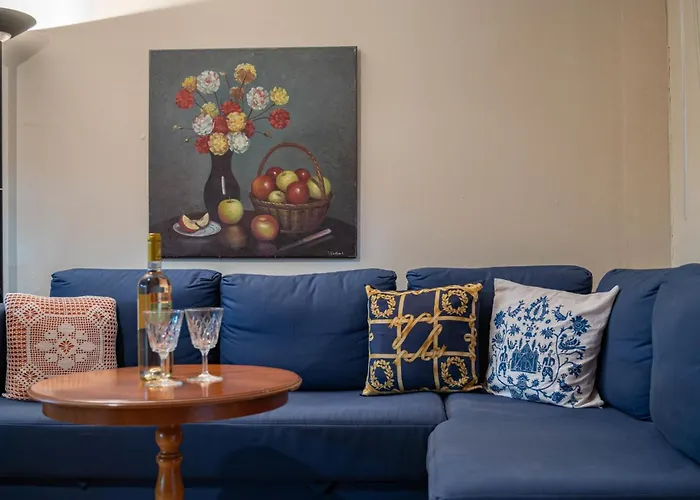 Toulas House Divaráta