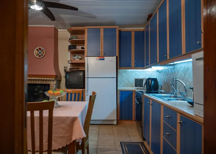 Toulas House Divaráta