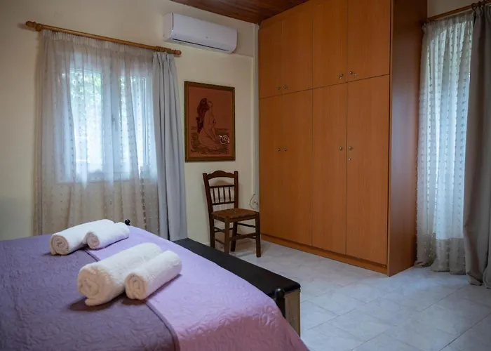 Nyaraló Toulas House Divaráta