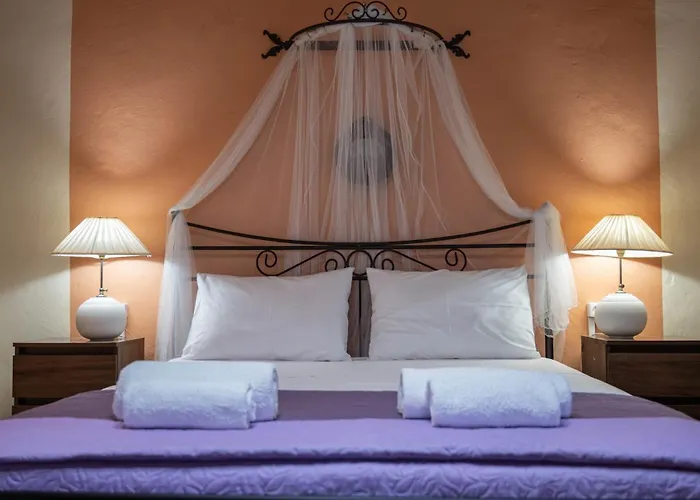 Toulas House Nyaraló *