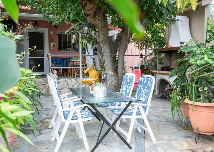 Toulas House * Divarata